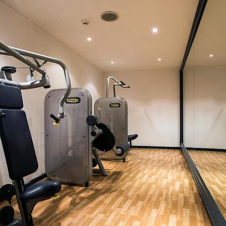 Flyon Hotel & Conference Center Bologna Esterno foto Gym equipment