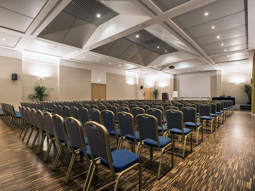 Flyon Hotel & Conference Center Bologna Servizi foto The conference hall of the hotel