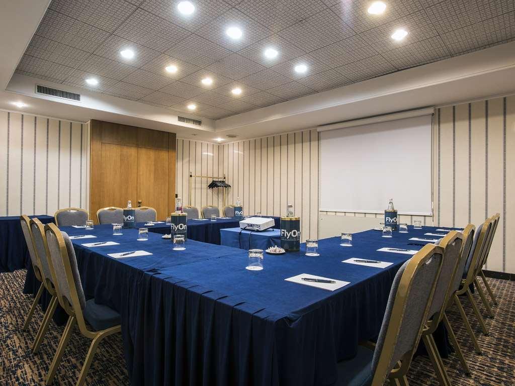 Flyon Hotel & Conference Center Bologna Servizi foto Meeting room