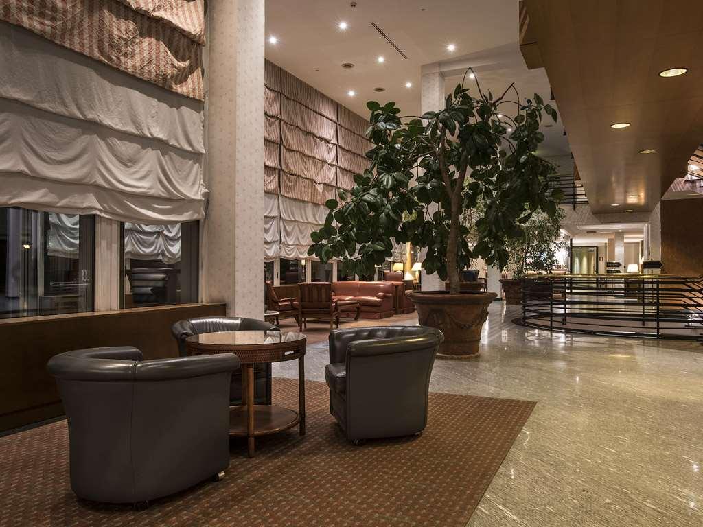 Flyon Hotel & Conference Center Bologna Interno foto Interior of the hotel