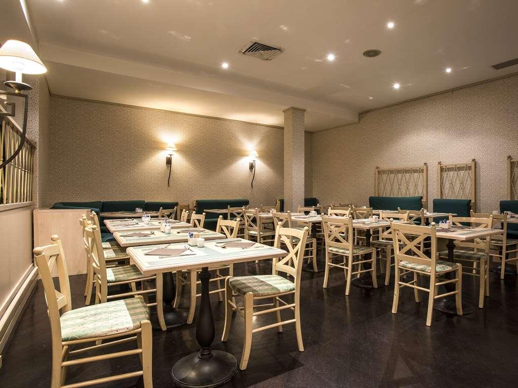 Flyon Hotel & Conference Center Bologna Ristorante foto Restaurant interior