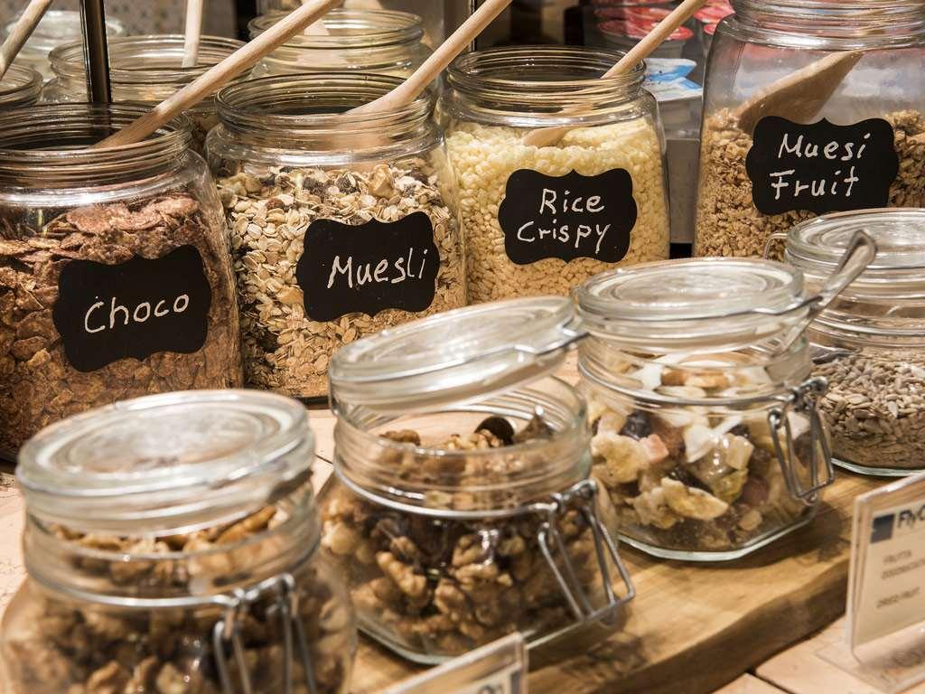 Flyon Hotel & Conference Center Bologna Ristorante foto Muesli and other breakfast cereals