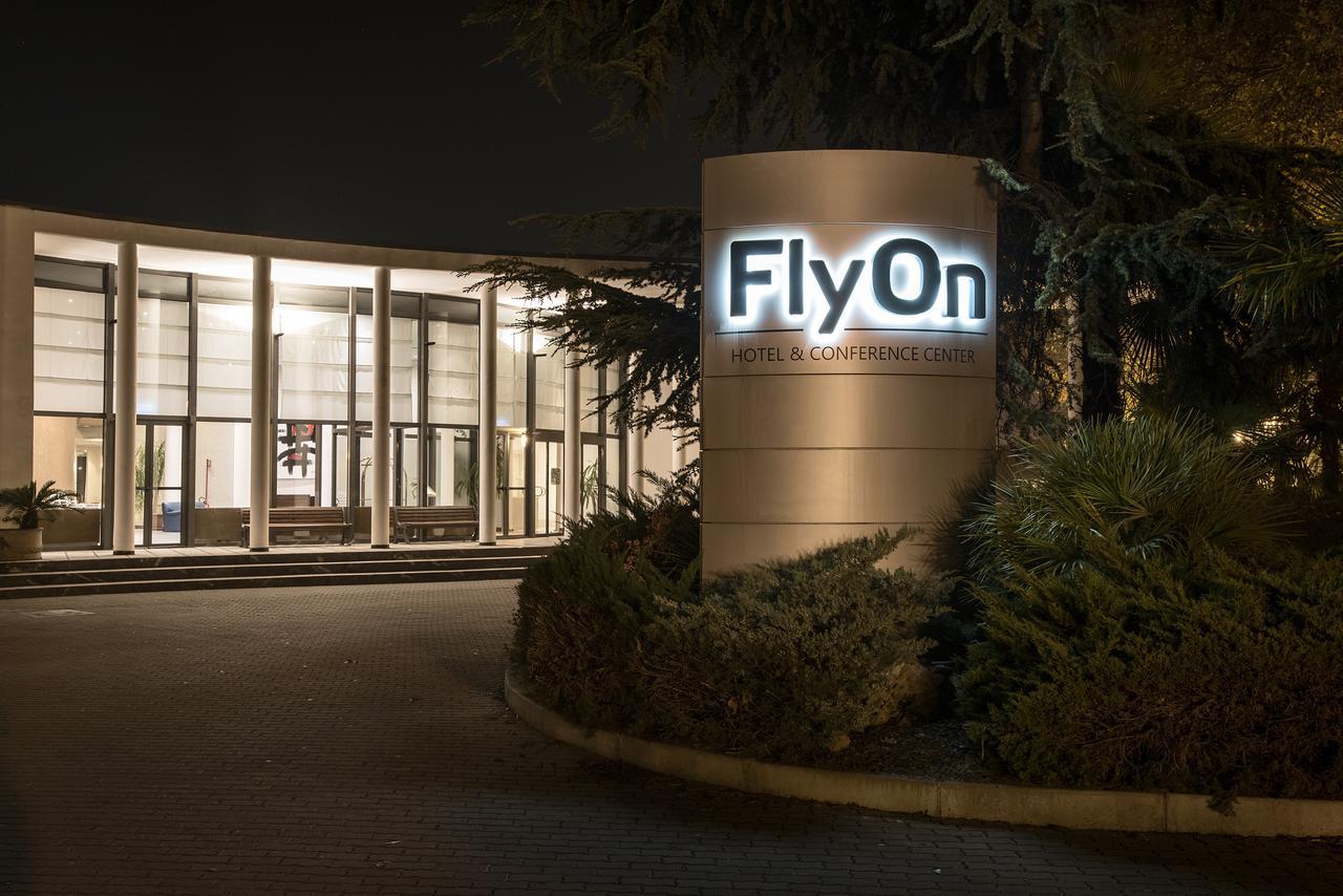 Flyon Hotel & Conference Center Bologna Esterno foto Flyon Hotel & Conference Center
